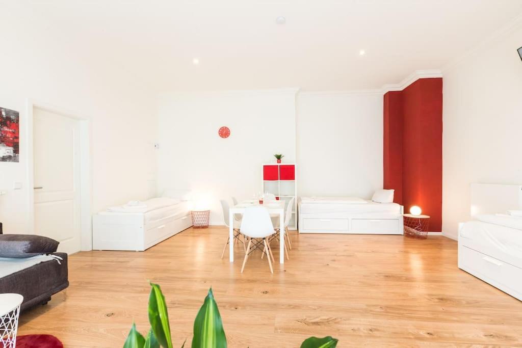 Studio Apartment Friedrichshain Берлин Экстерьер фото